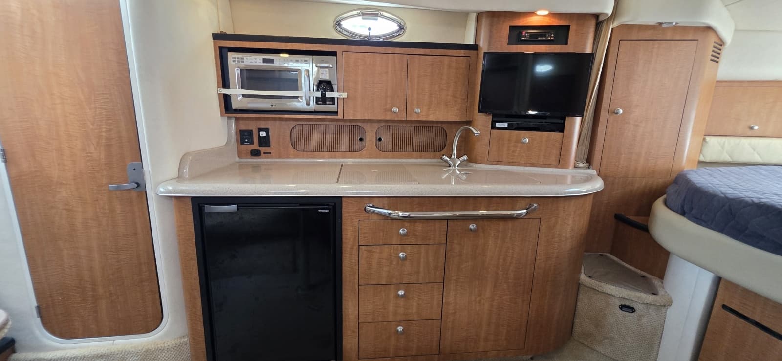 2006 Sea Ray 340 Sundancer - Photo 27