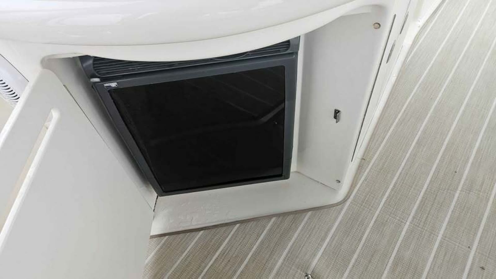 2006 Sea Ray 340 Sundancer - Photo 8