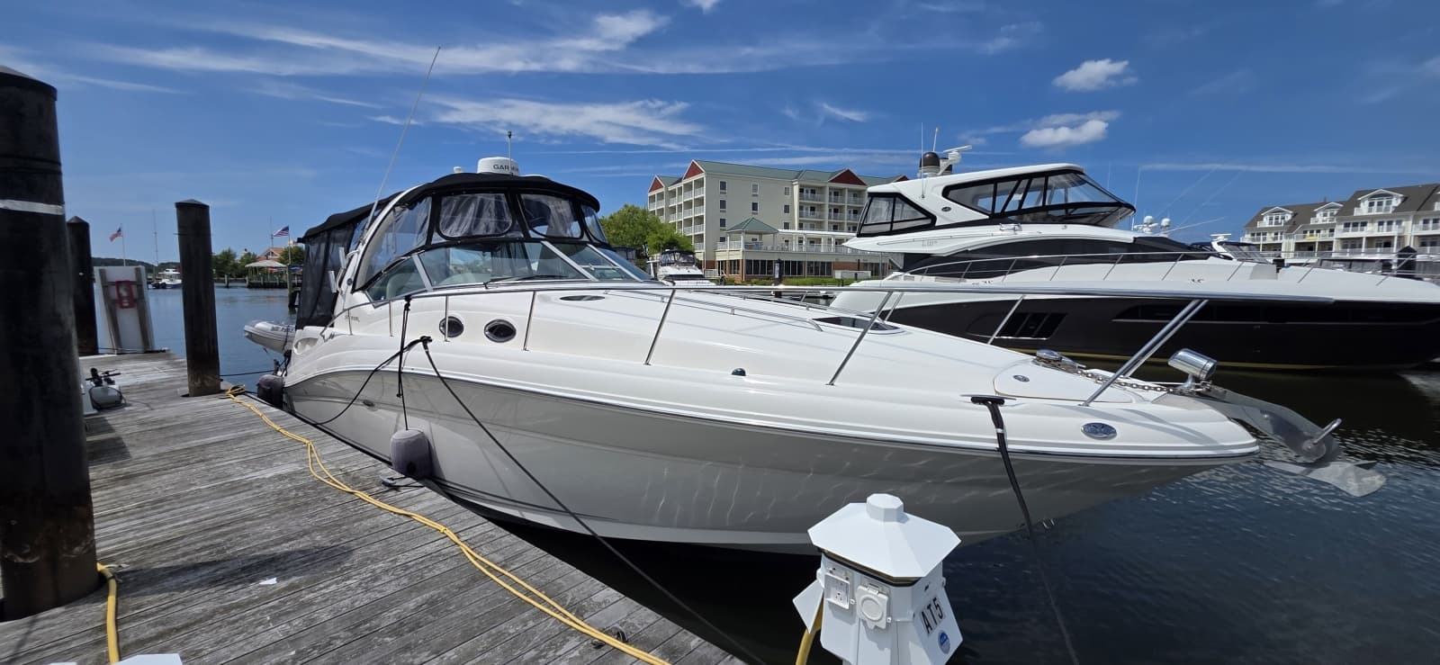 2006 Sea Ray 340 Sundancer - Photo 2