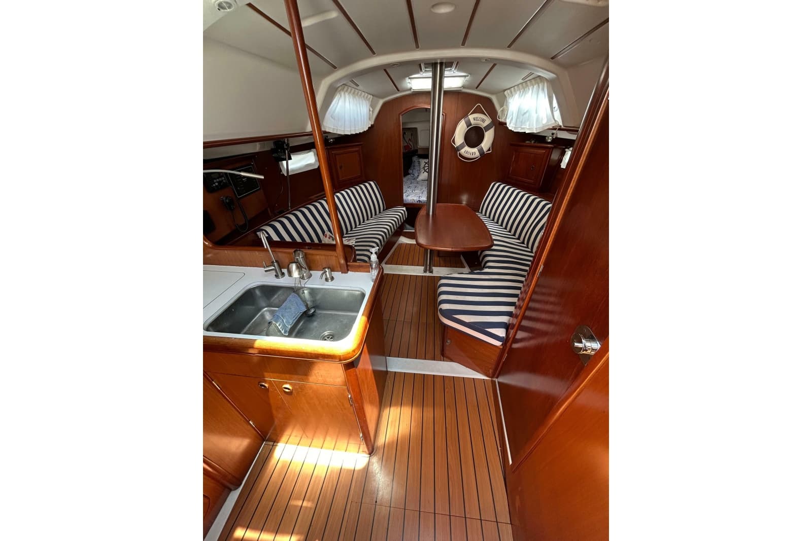 2004 Beneteau Oceanis Clipper 331 - Photo 34