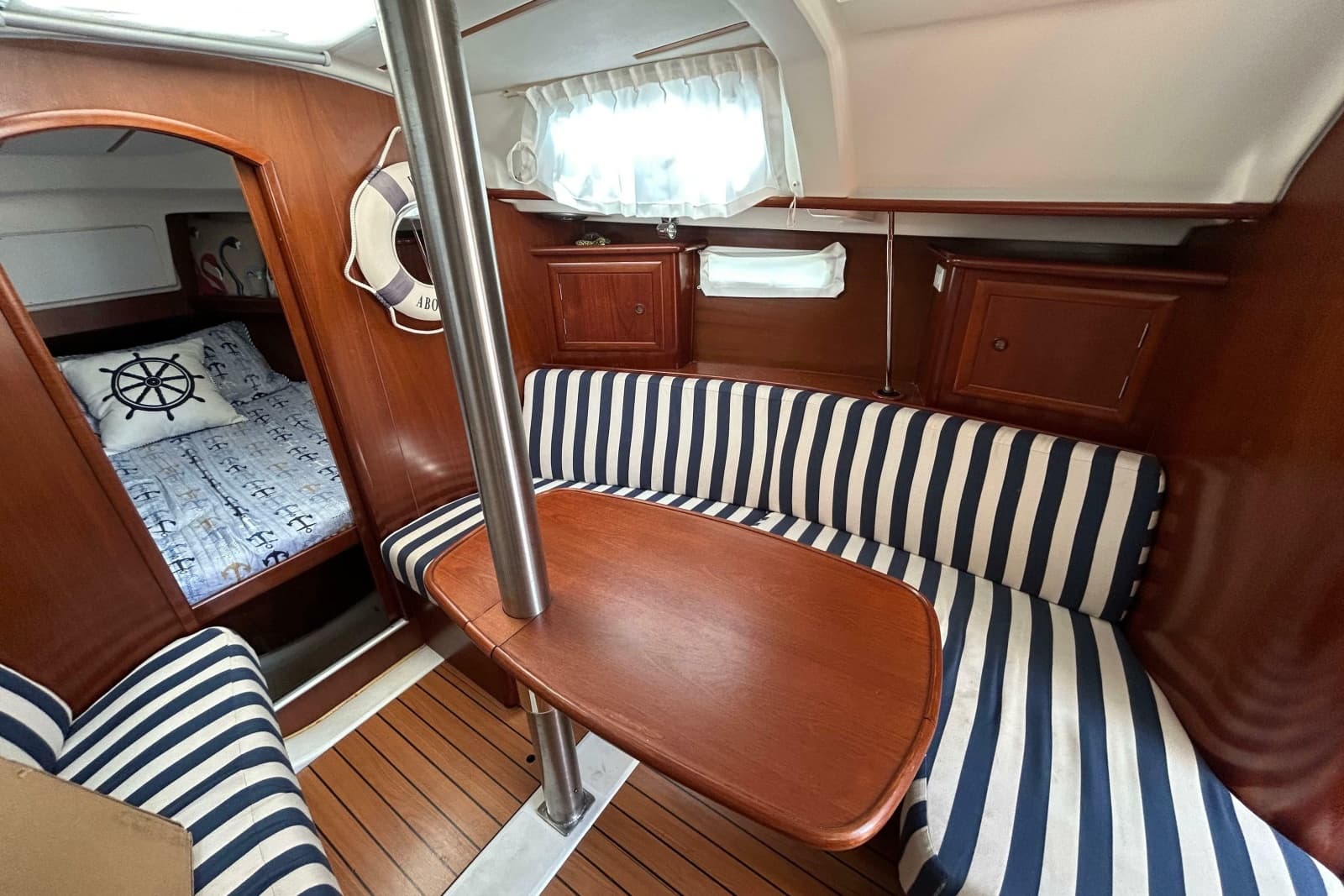 2004 Beneteau Oceanis Clipper 331 - Photo 37