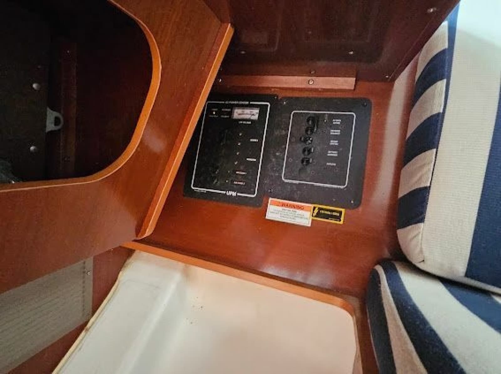 2004 Beneteau Oceanis Clipper 331 - Photo 14