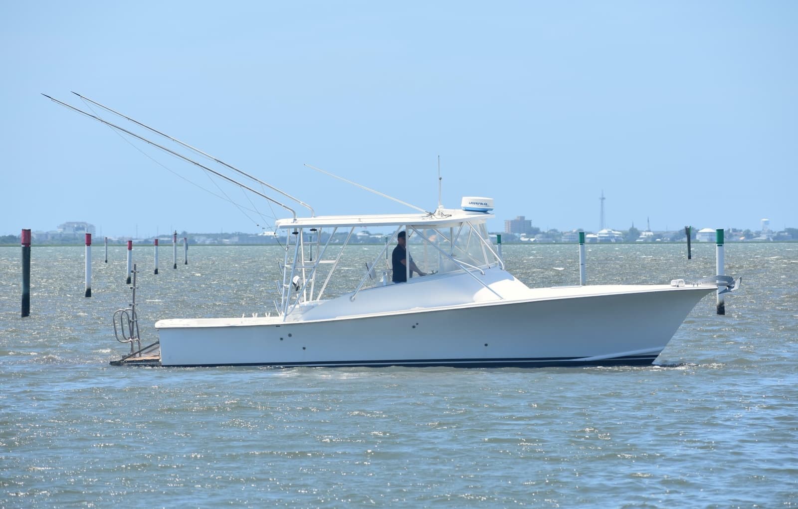 2004 Judge 34 Express - Photo 6