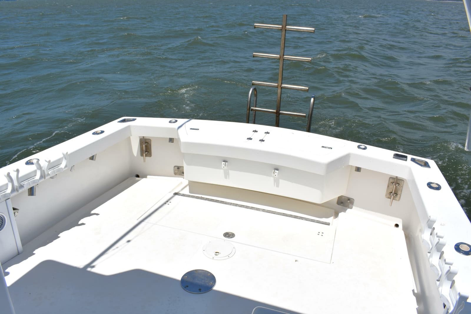 2004 Judge 34 Express - Photo 11