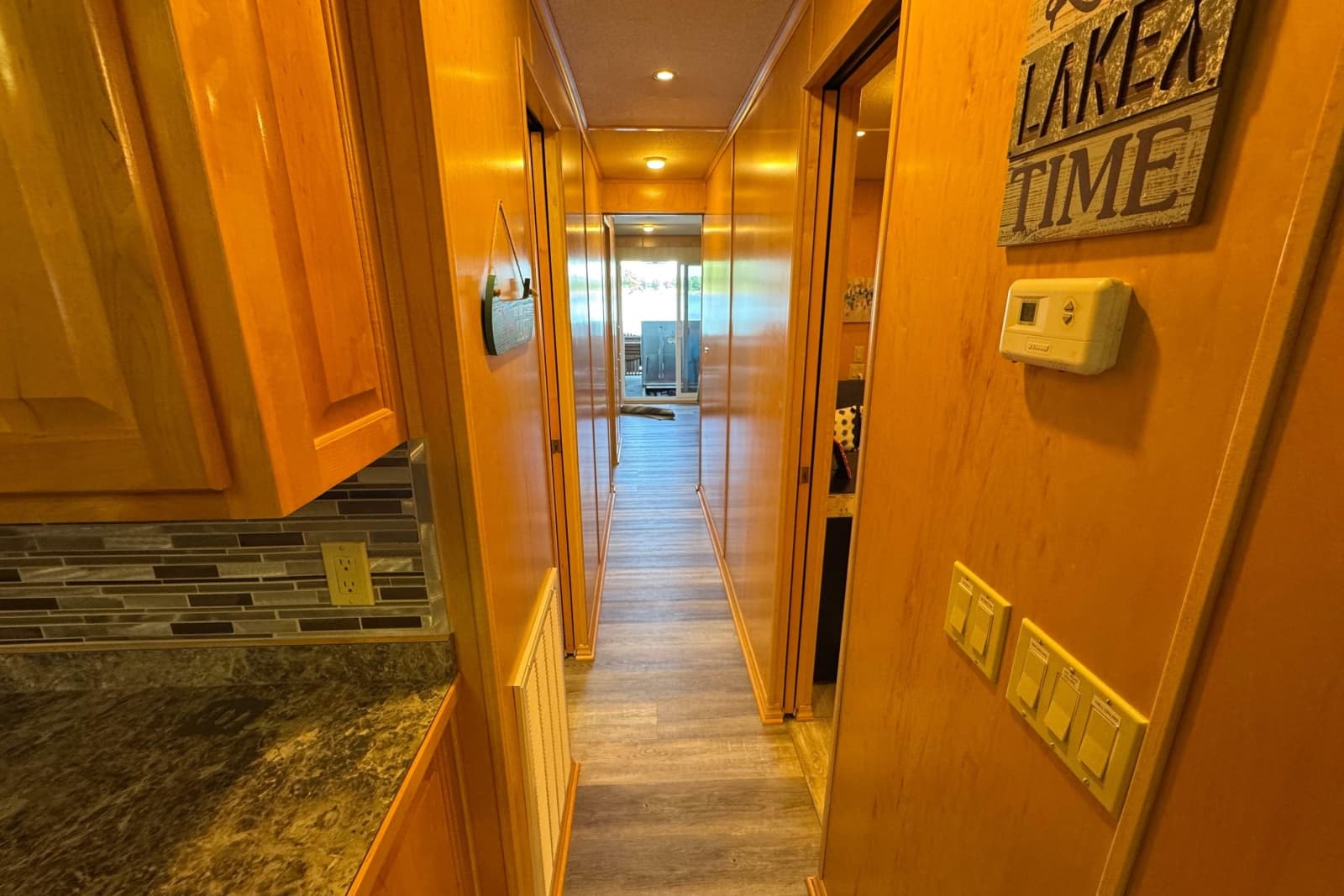 2004 Starlite 65x16 - Photo 51