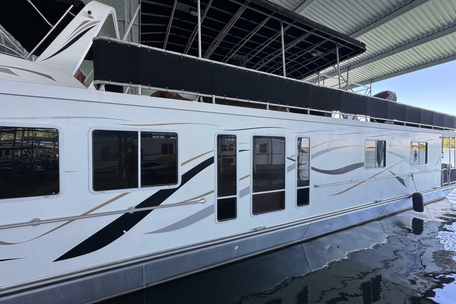2004 Starlite 65x16 - Photo 15