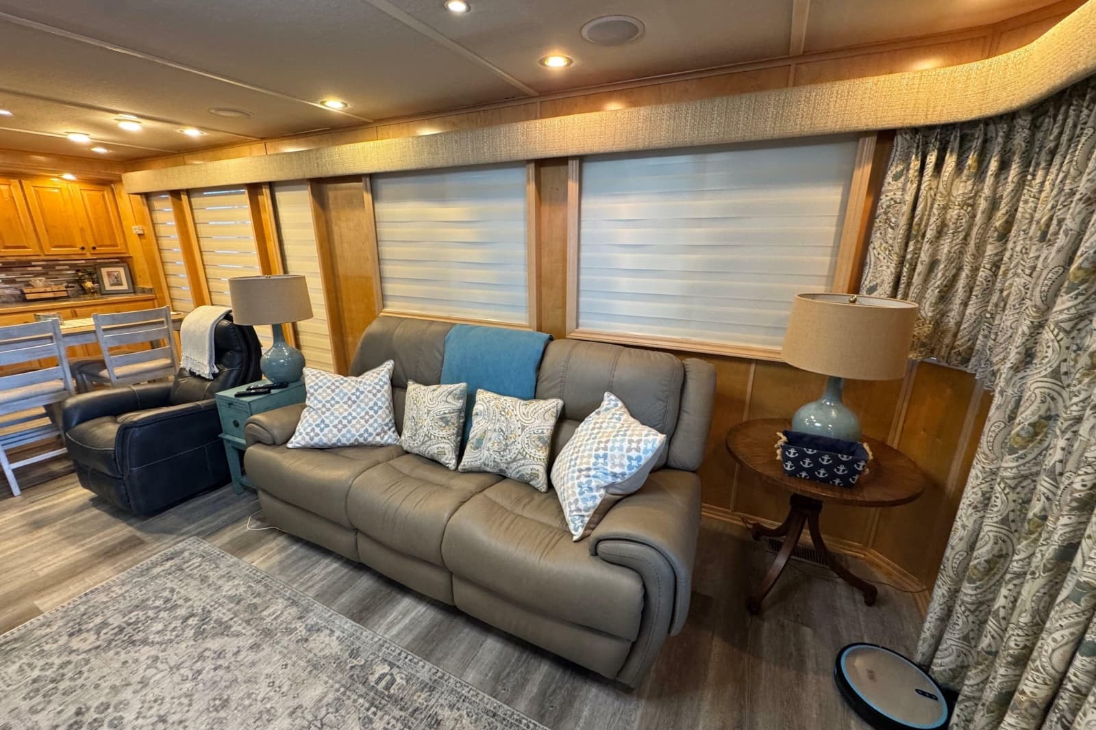2004 Starlite 65x16 - Photo 49