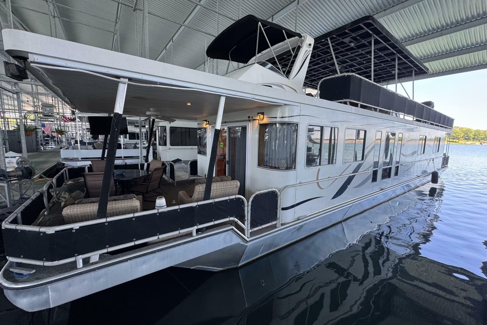 2004 Starlite 65x16 - Photo 13