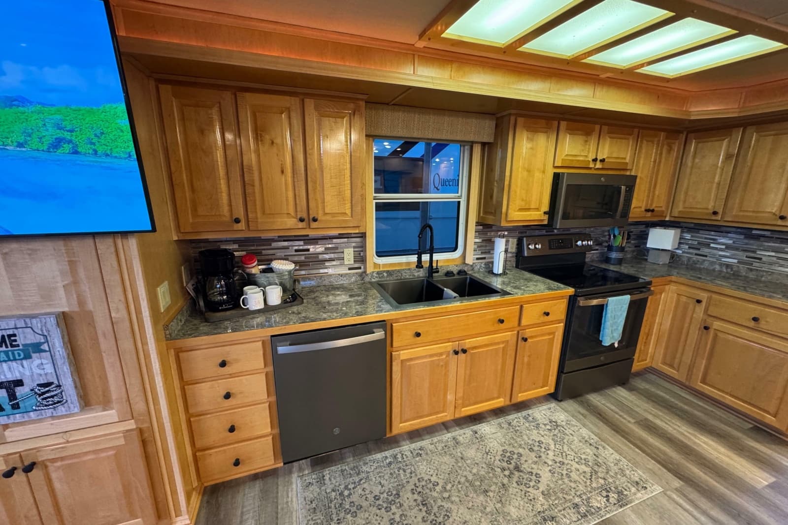 2004 Starlite 65x16 - Photo 36