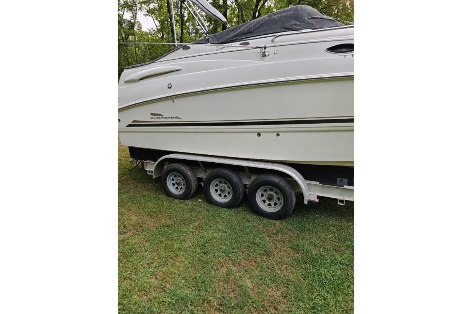 2002 Chaparral Signature 240 - Photo 2