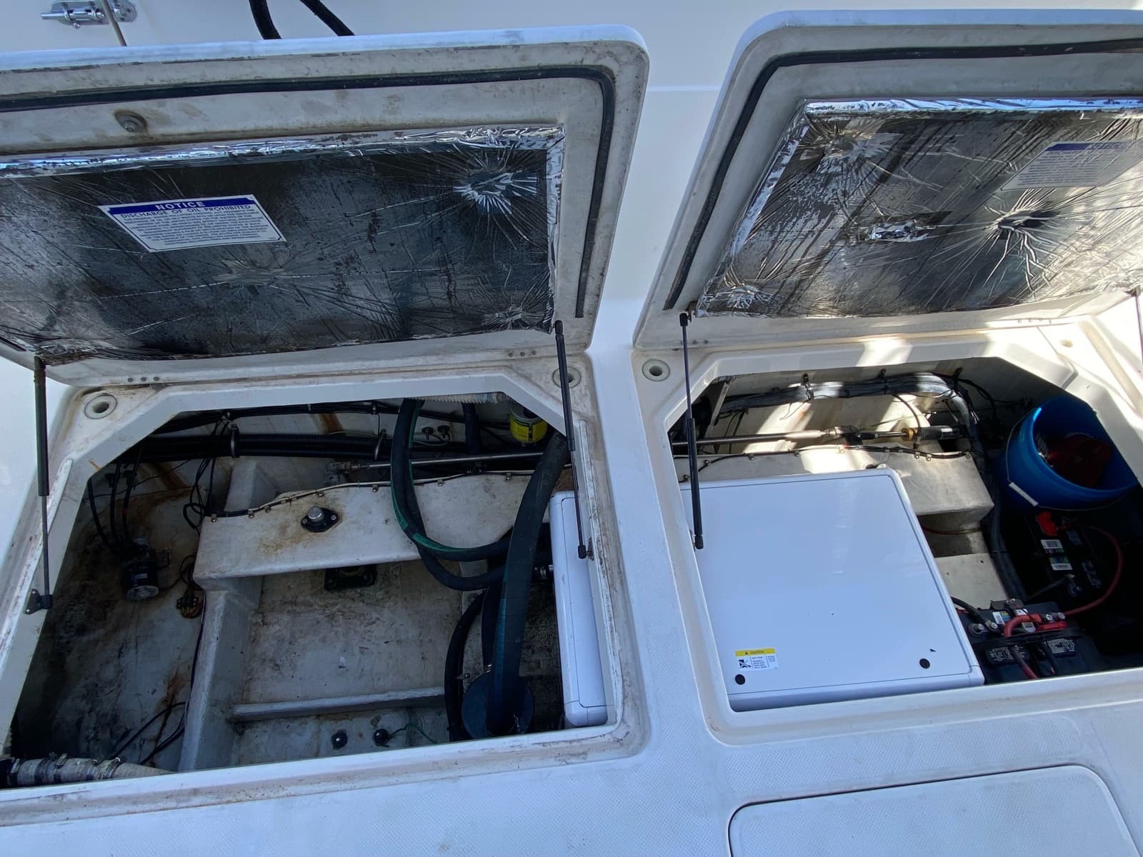 2001 Bayliner 3988 Motoryacht - Photo 57