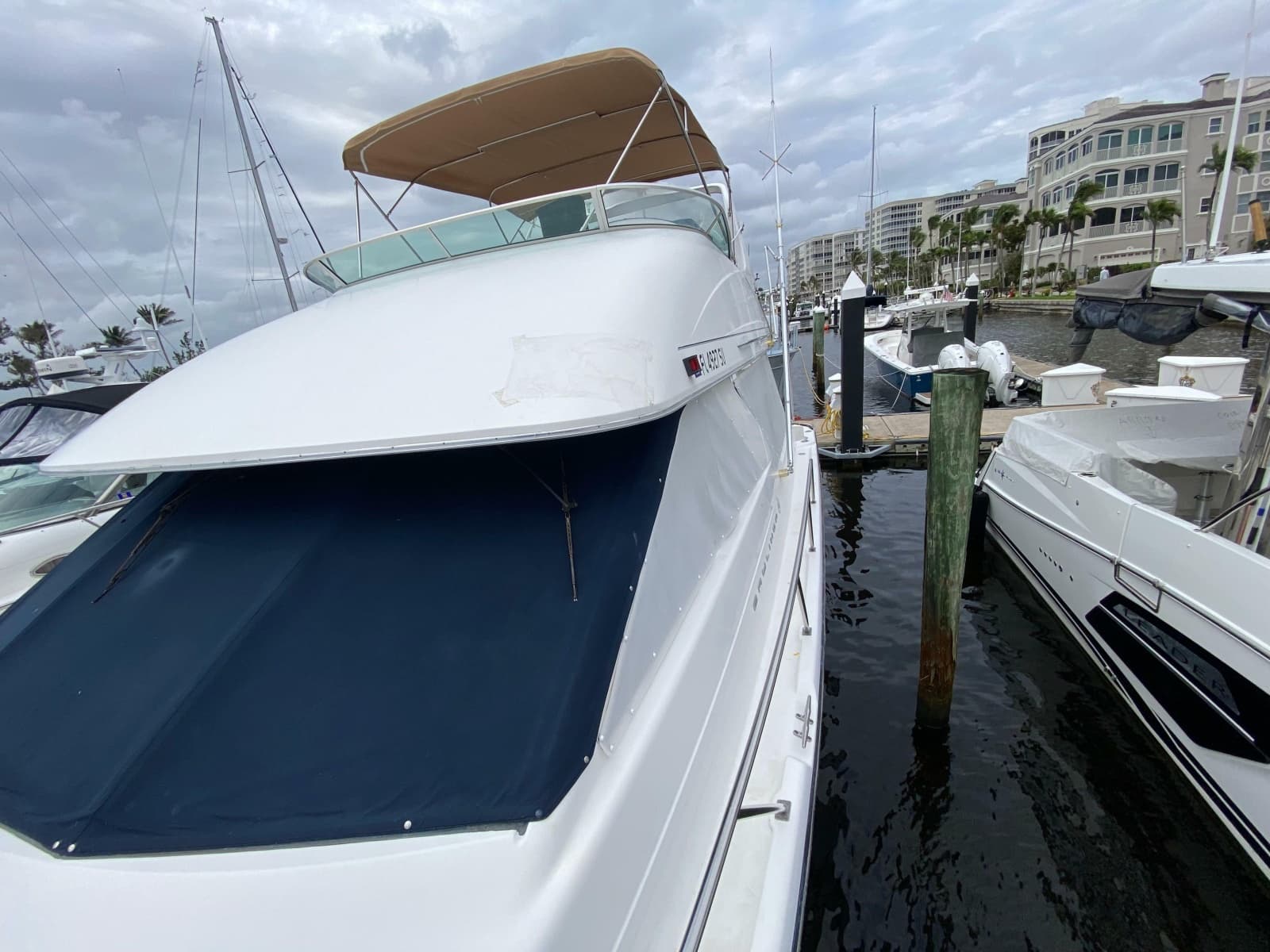 2001 Bayliner 3988 Motoryacht - Photo 56