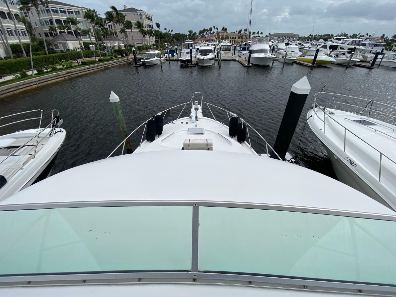 2001 Bayliner 3988 Motoryacht - Photo 50