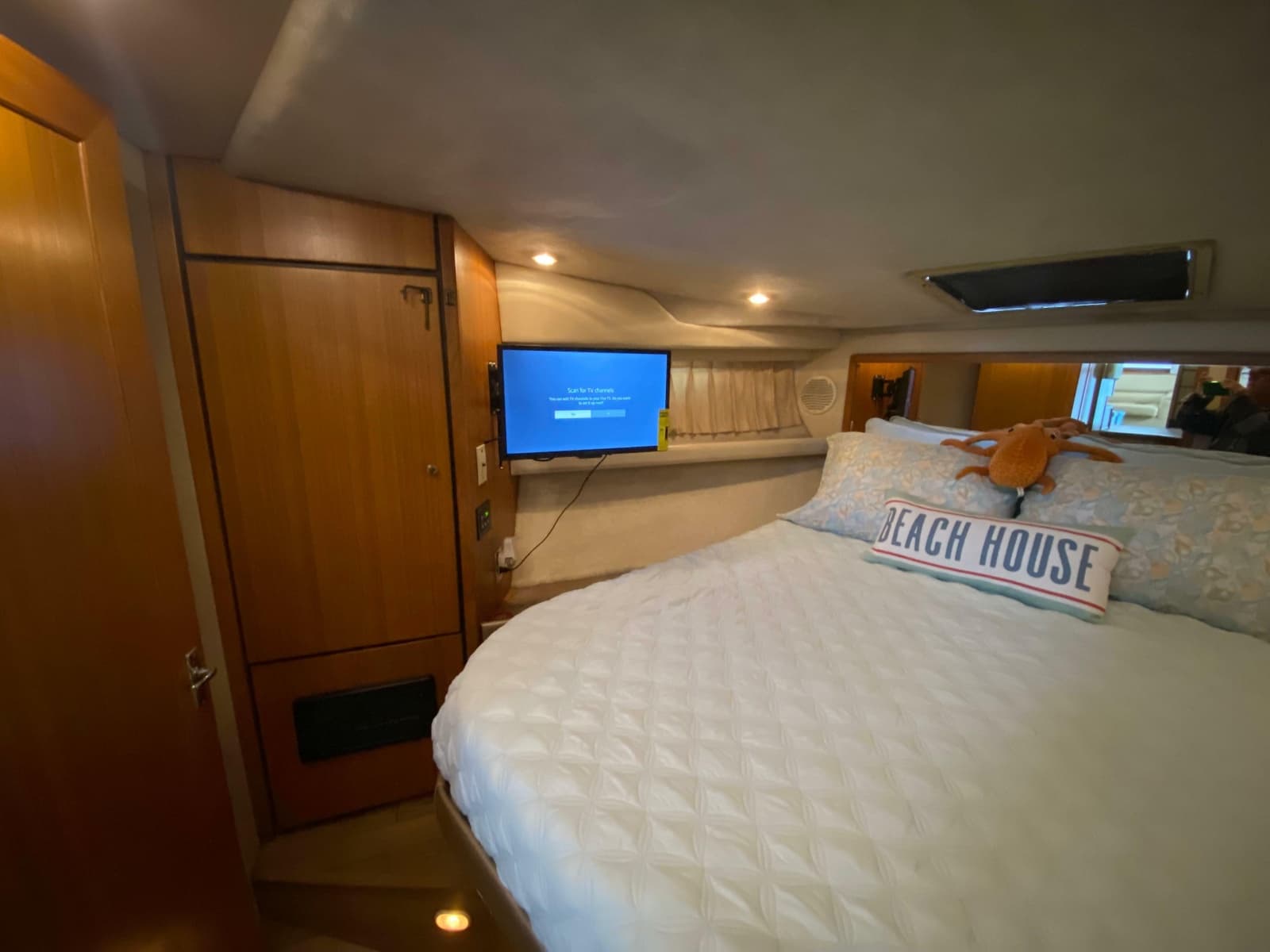 2001 Bayliner 3988 Motoryacht - Photo 29