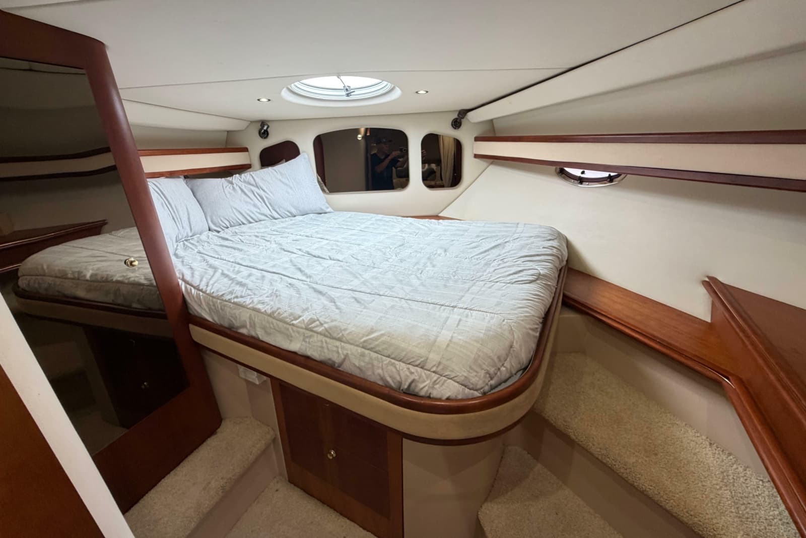 2001 Cruisers Yachts 3672 Express - Photo 38