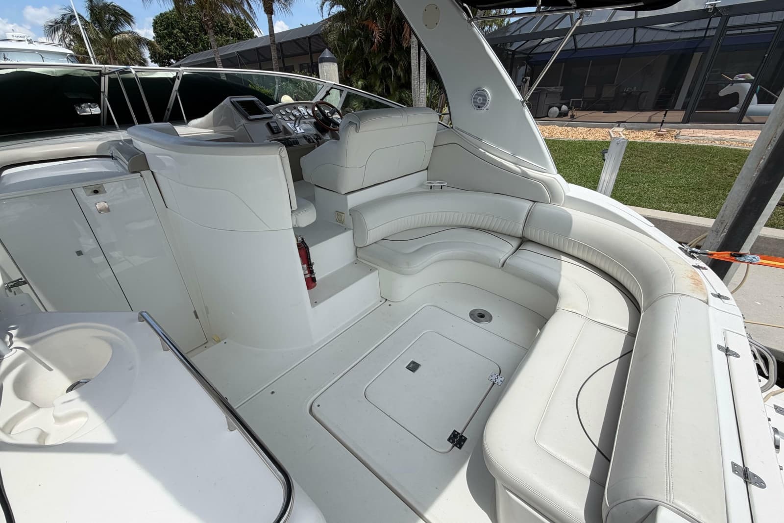 2001 Cruisers Yachts 3672 Express - Photo 9