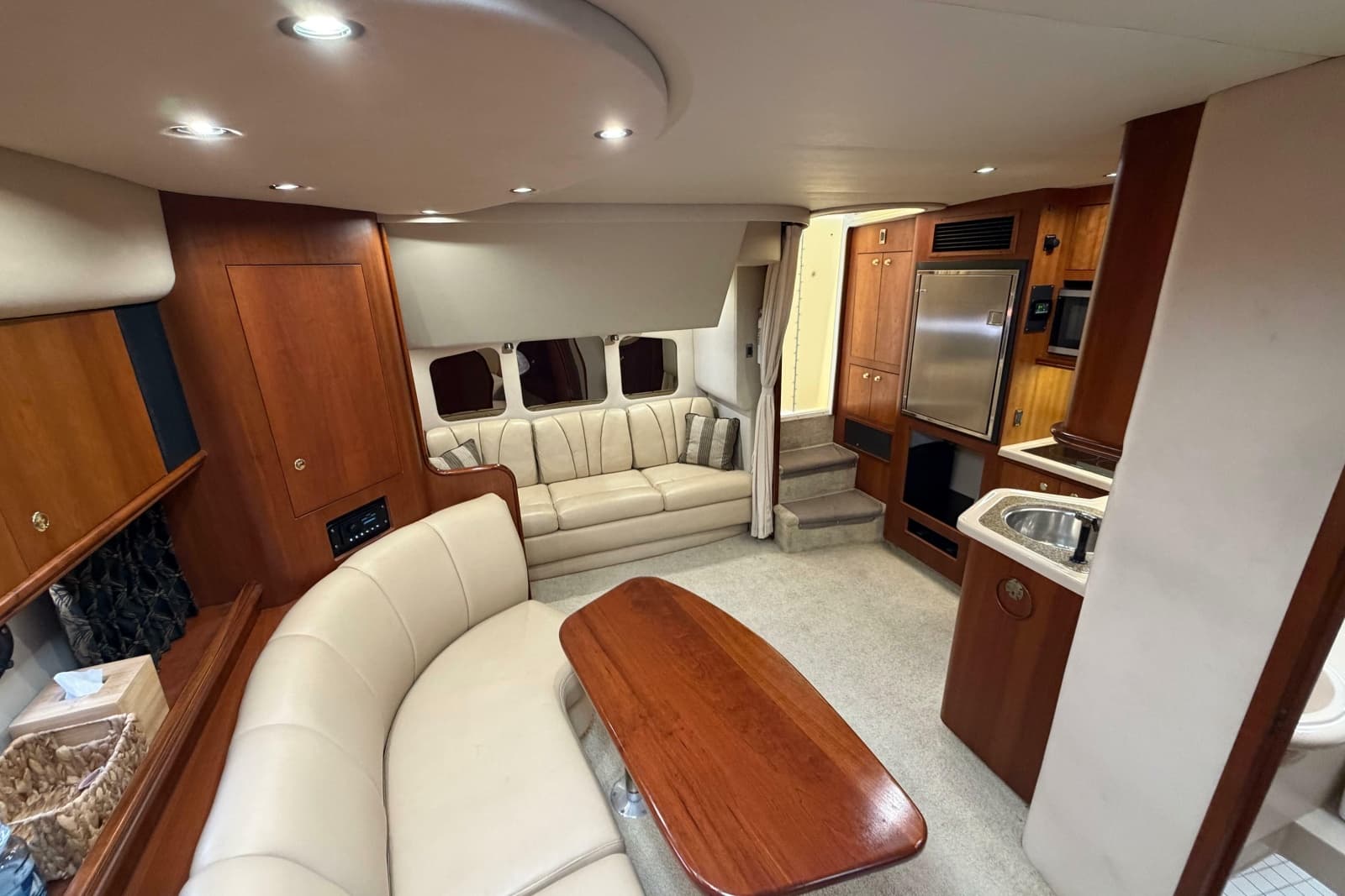 2001 Cruisers Yachts 3672 Express - Photo 33