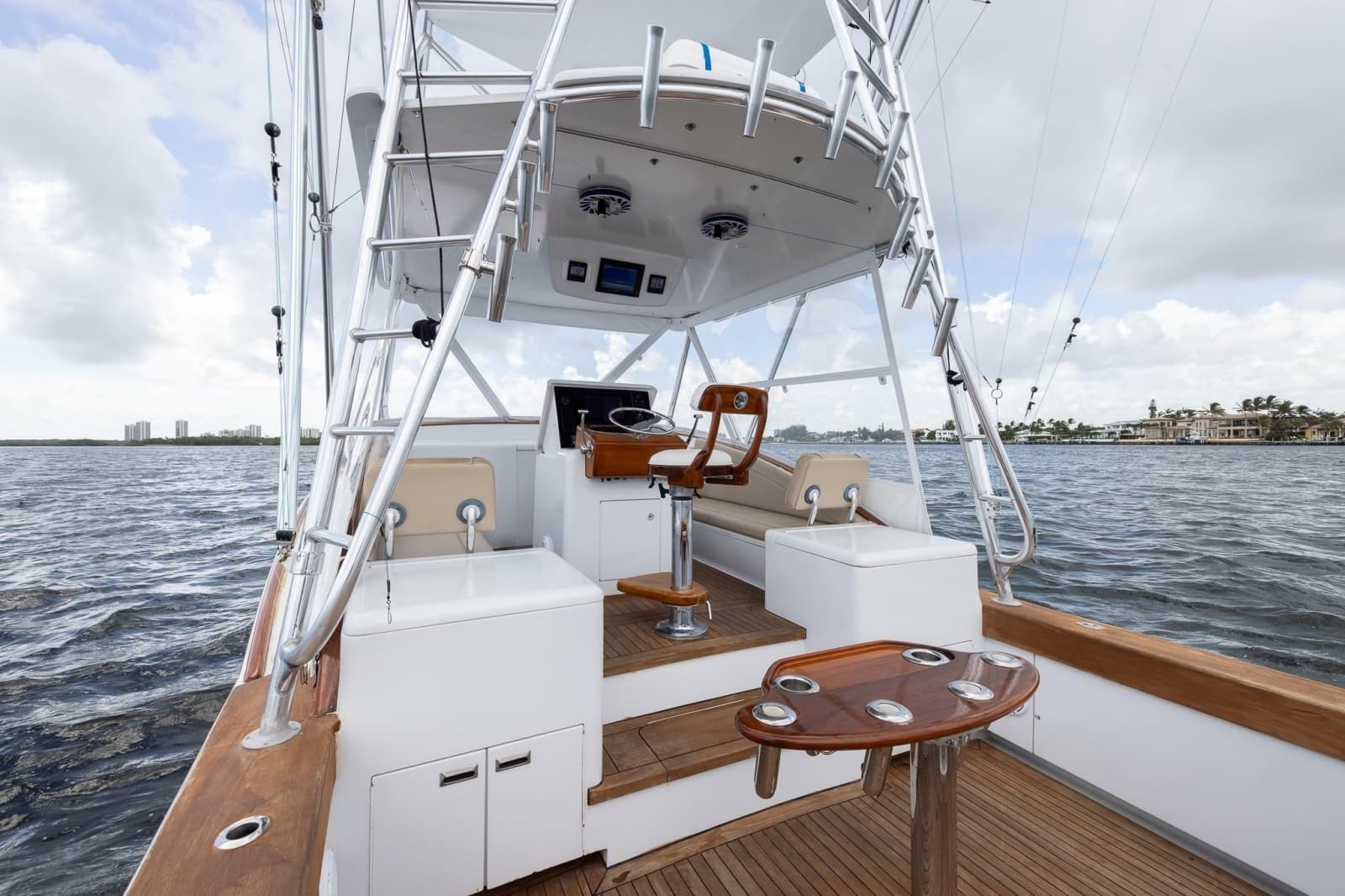 2001 Predator 35 Express - Photo 14
