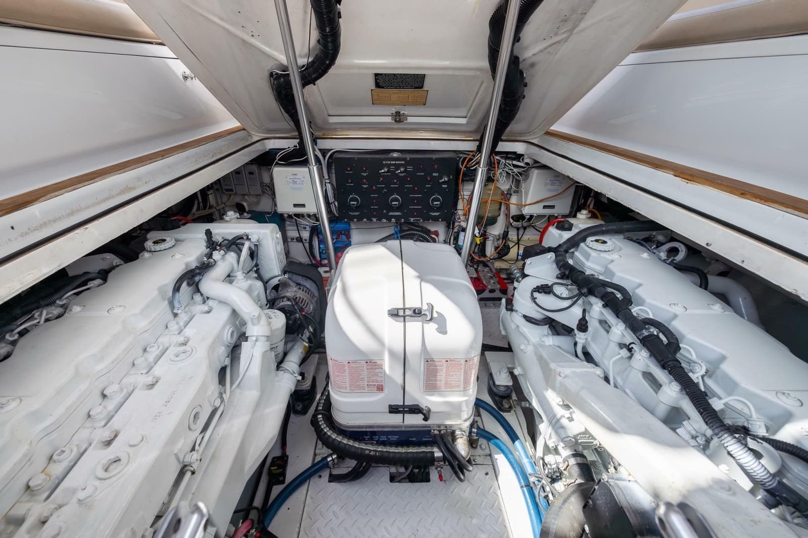 2001 Predator 35 Express - Photo 49