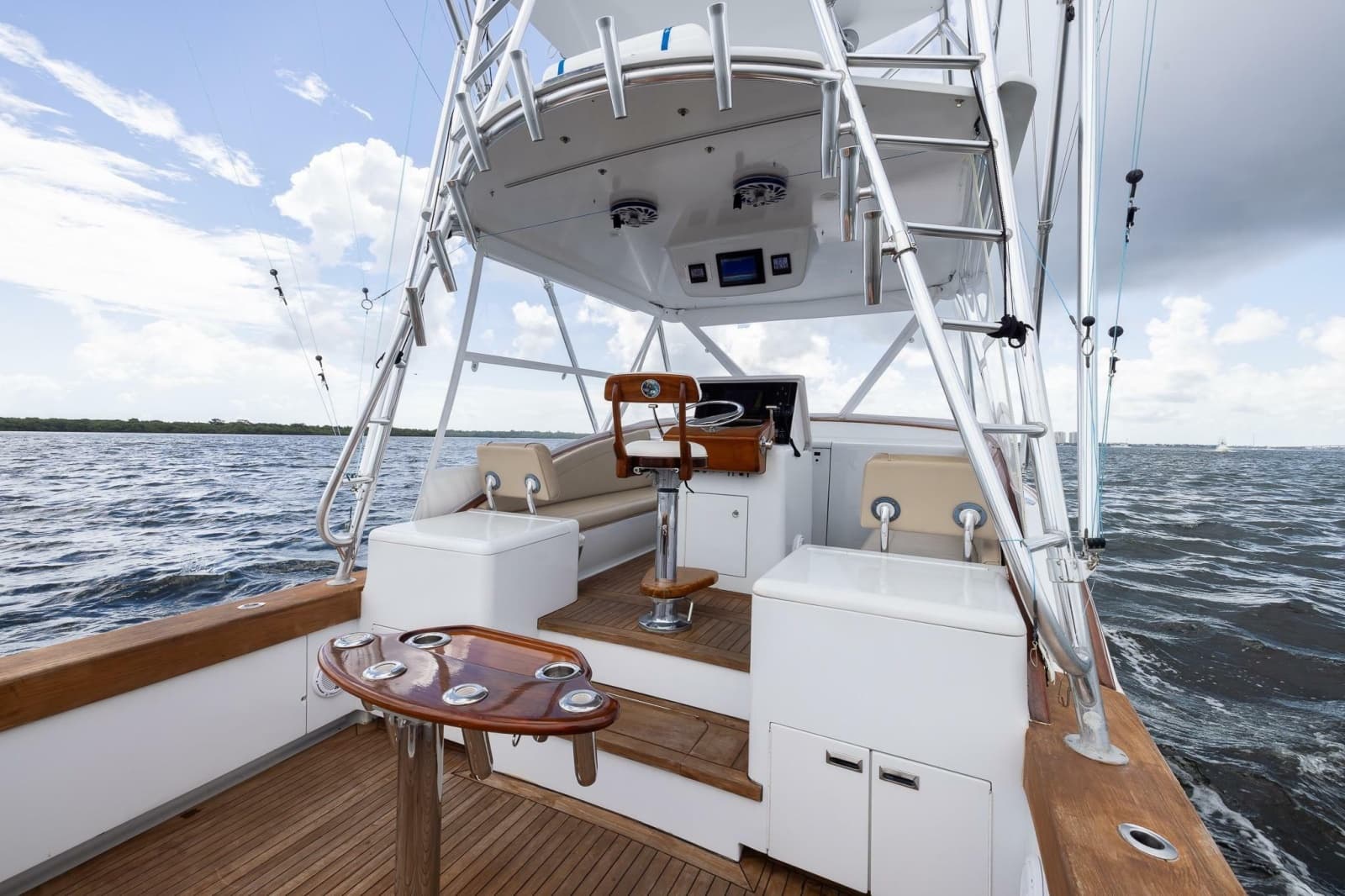 2001 Predator 35 Express - Photo 13
