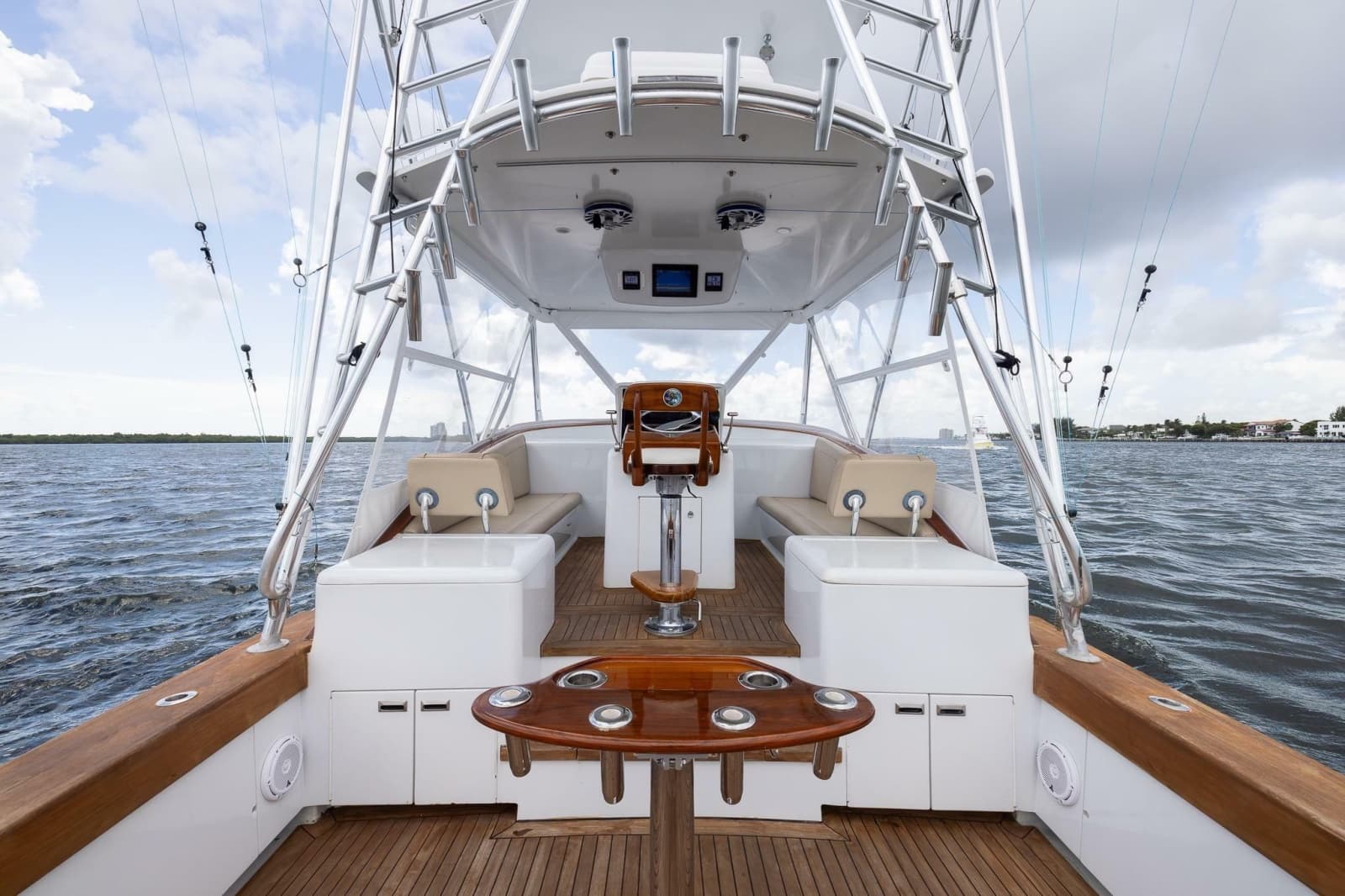 2001 Predator 35 Express - Photo 12