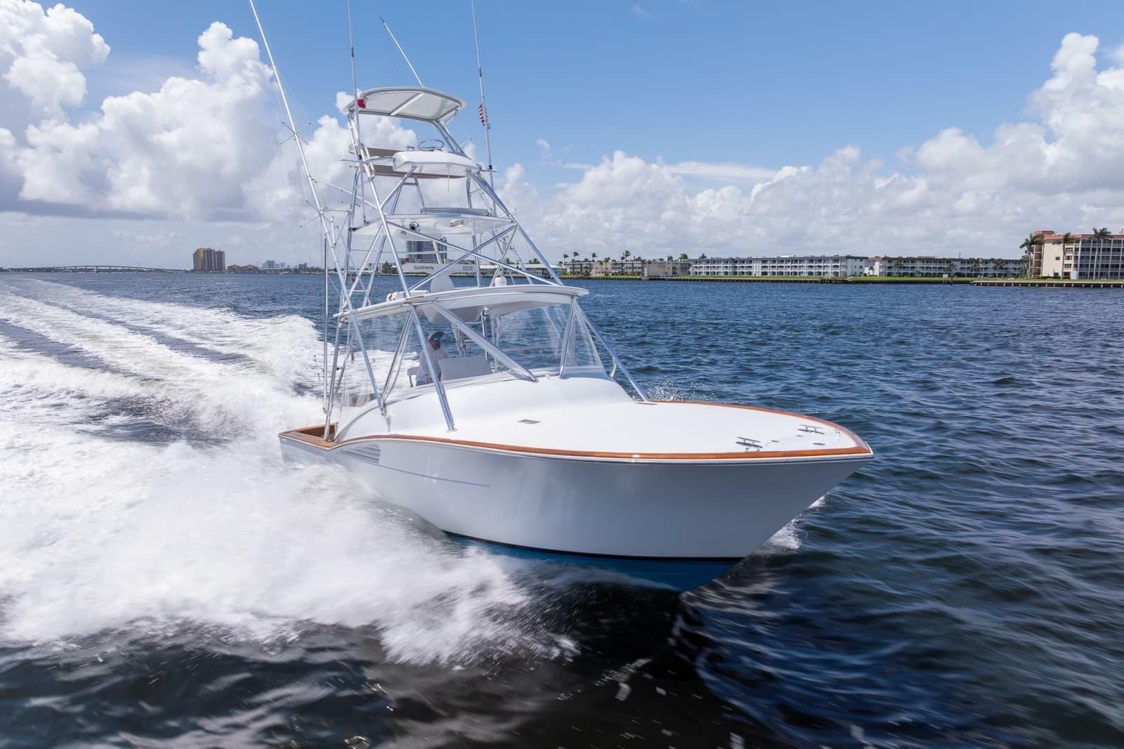 2001 Predator 35 Express - Photo 2