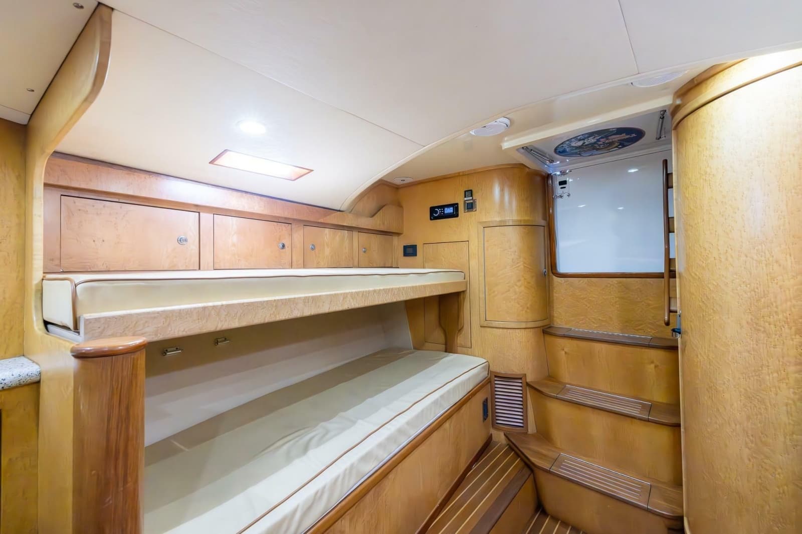 2001 Predator 35 Express - Photo 38