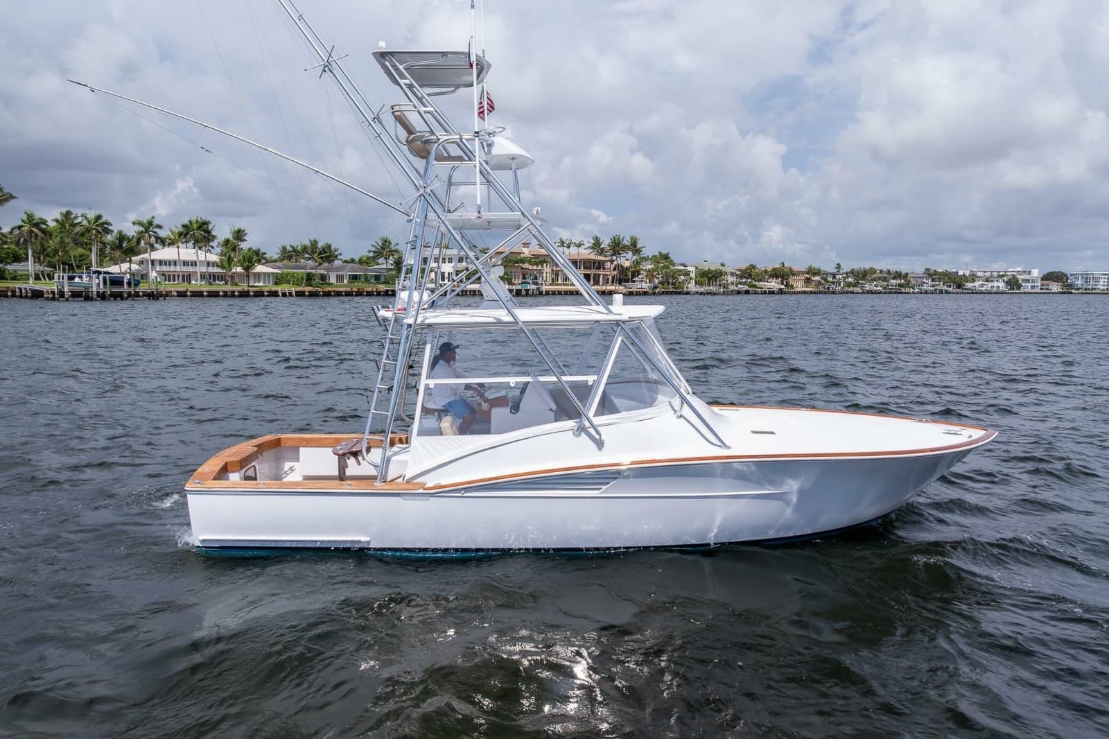 2001 Predator 35 Express - Photo 9