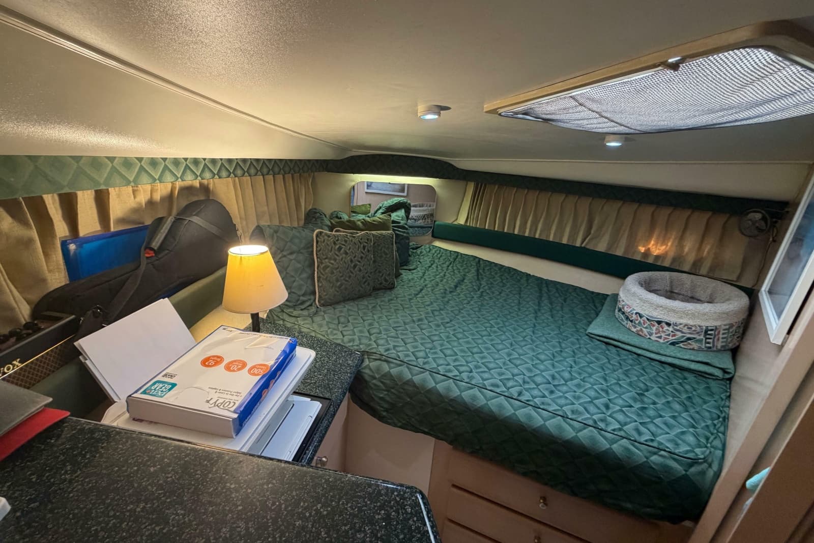 2000 Carver 356 Aft Cabin Motor Yacht - Photo 31