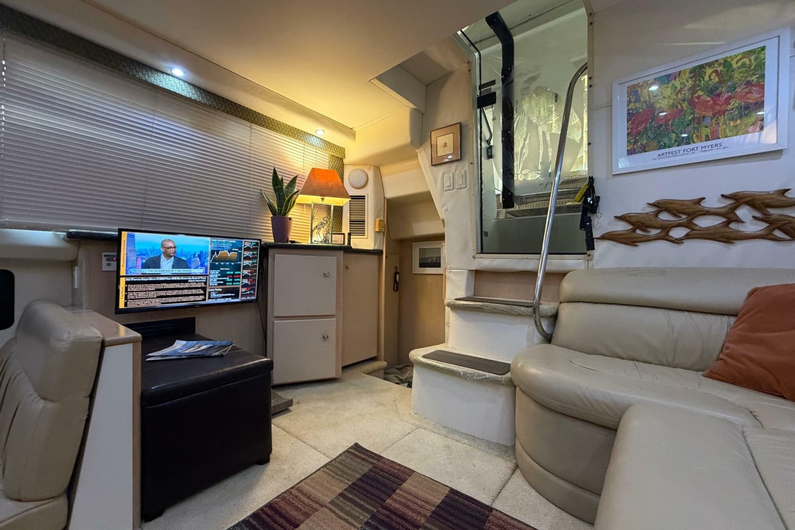 2000 Carver 356 Aft Cabin Motor Yacht - Photo 22