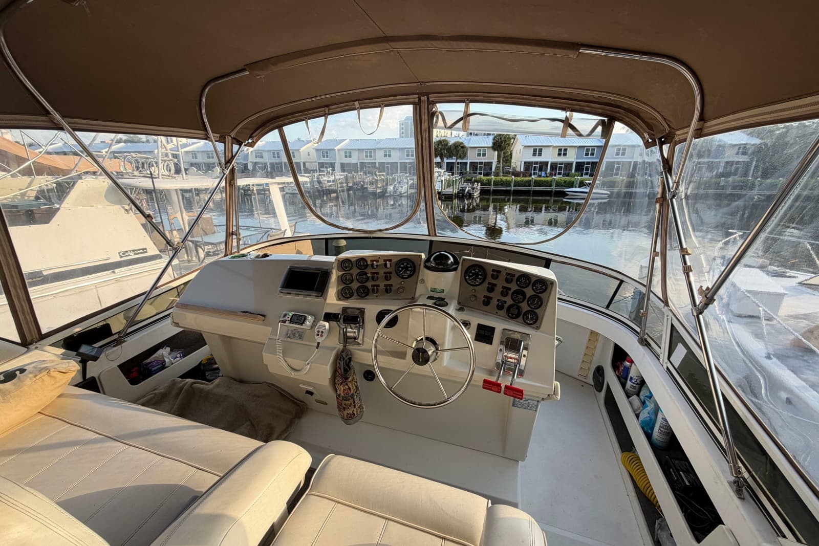 2000 Carver 356 Aft Cabin Motor Yacht - Photo 10
