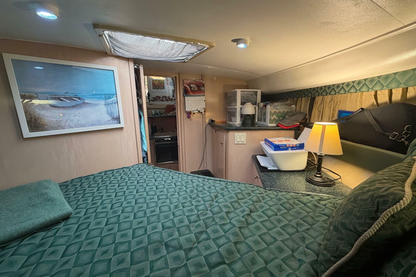 2000 Carver 356 Aft Cabin Motor Yacht - Photo 32