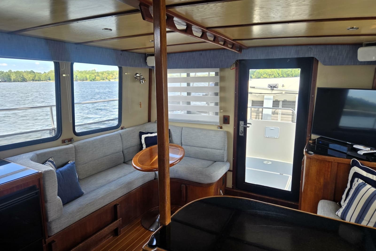 2000 Nordic Tugs 42 - Photo 24