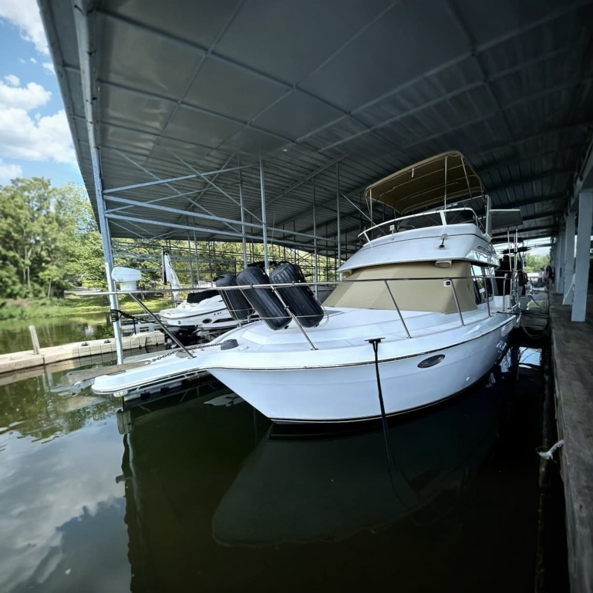 1999 Carver 326 Aft Cabin Motor Yacht - Photo 1