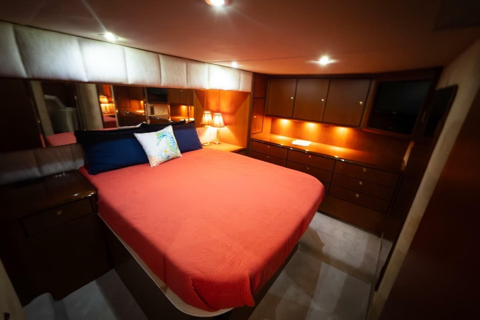 1999 Ocean Yachts 56 Super Sport - Photo 20