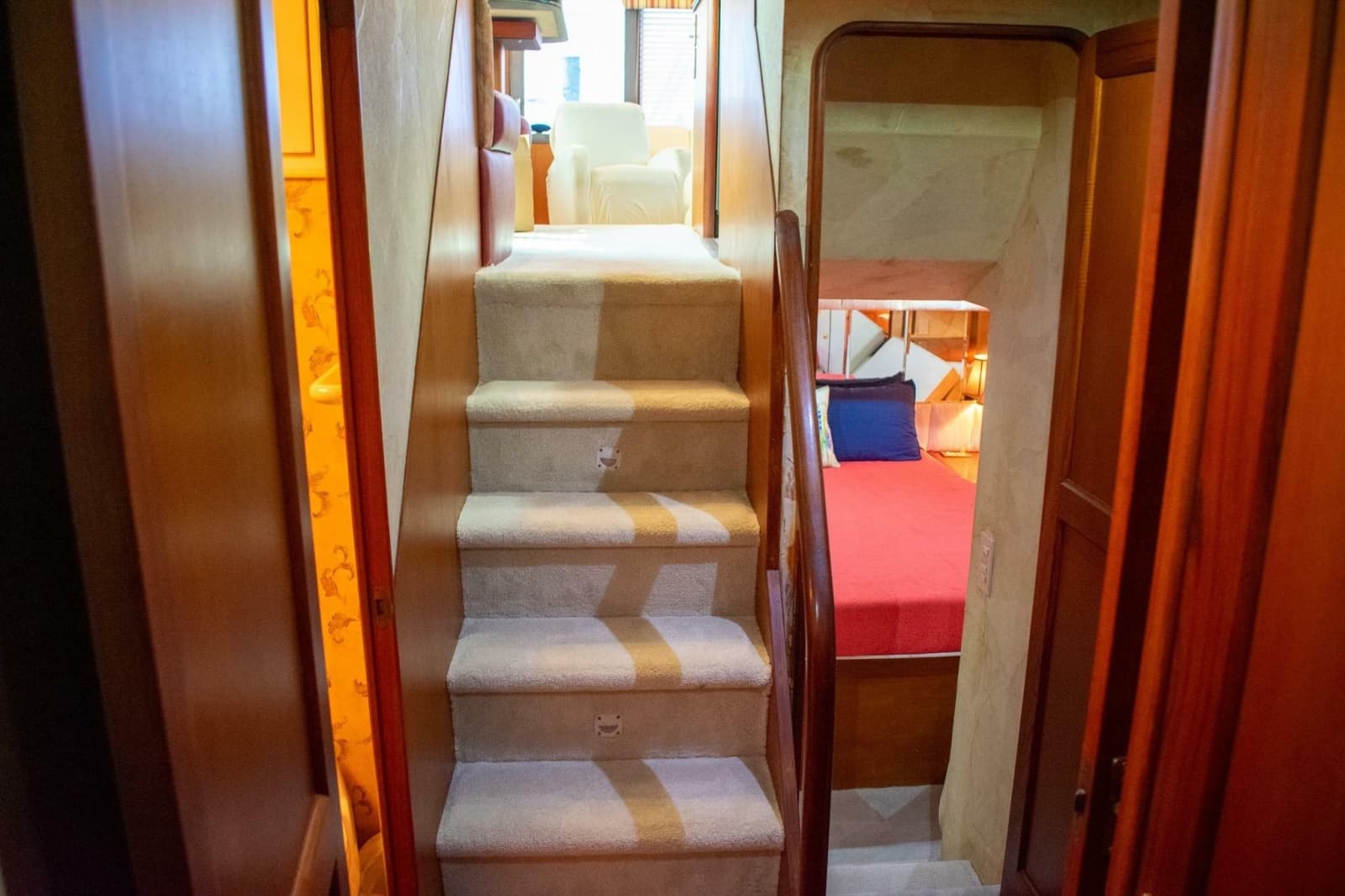 1999 Ocean Yachts 56 Super Sport - Photo 19