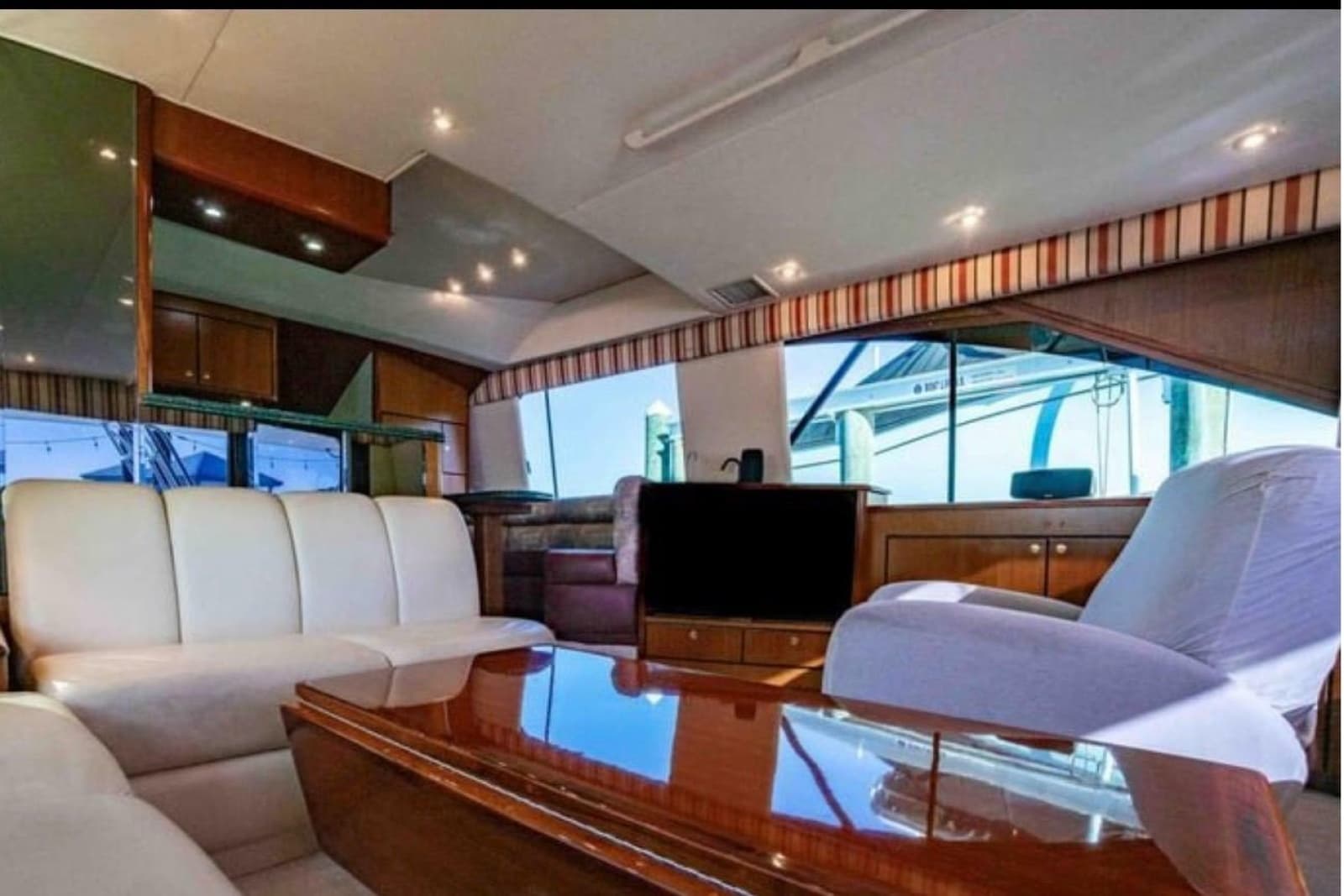 1999 Ocean Yachts 56 Super Sport - Photo 14