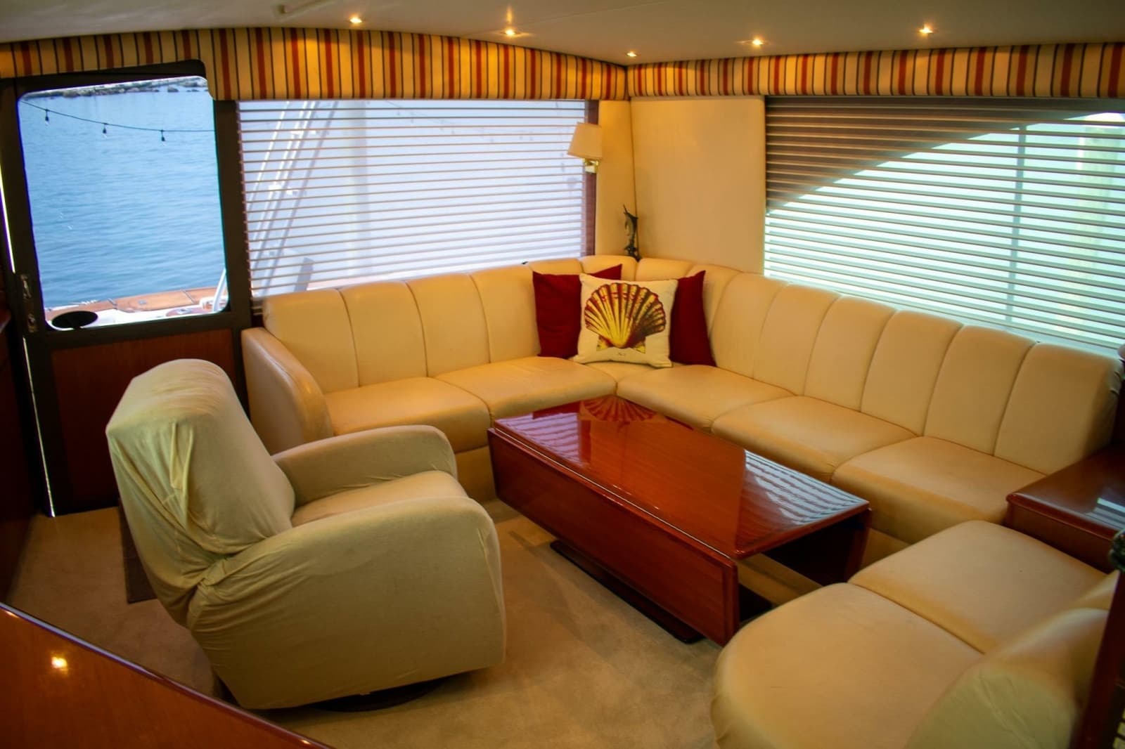 1999 Ocean Yachts 56 Super Sport - Photo 13