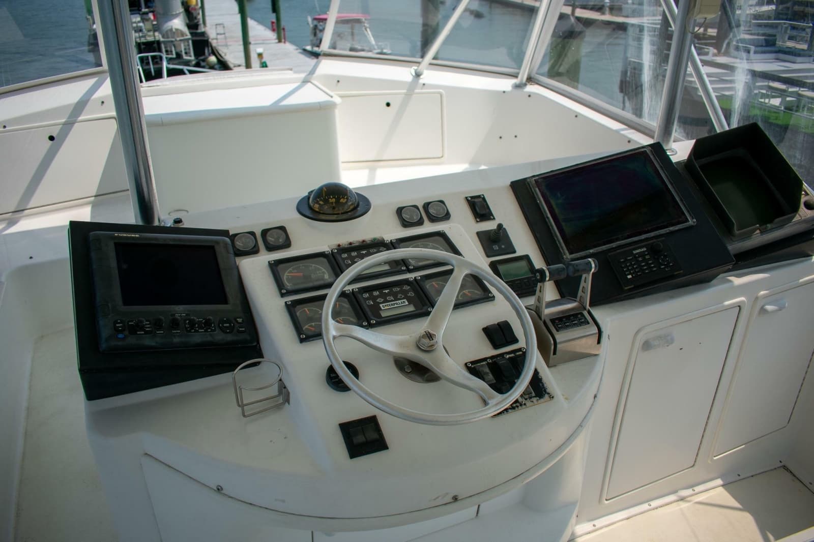 1999 Ocean Yachts 56 Super Sport - Photo 27