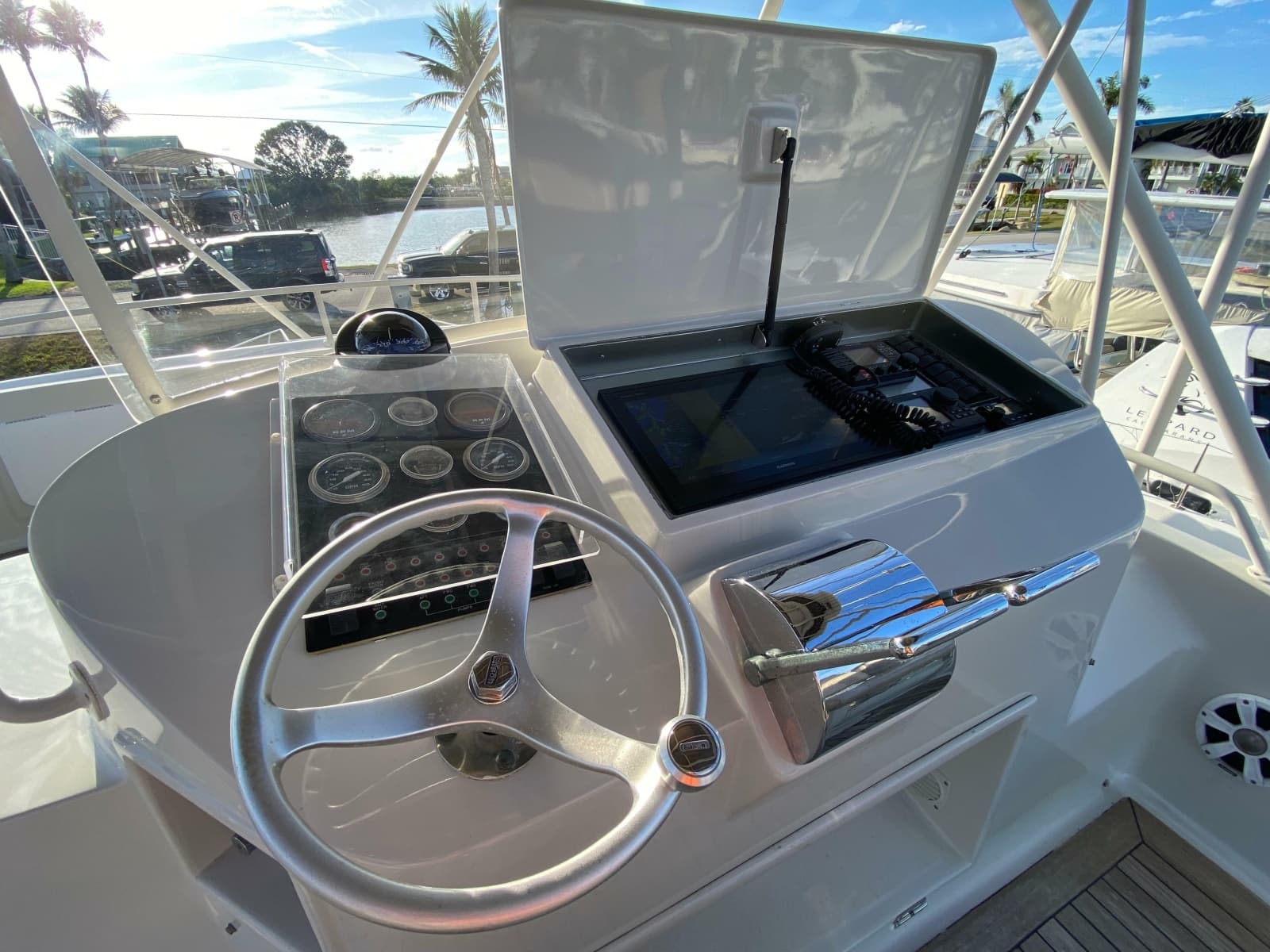 1995 Mares 58 Power Cat - Photo 14