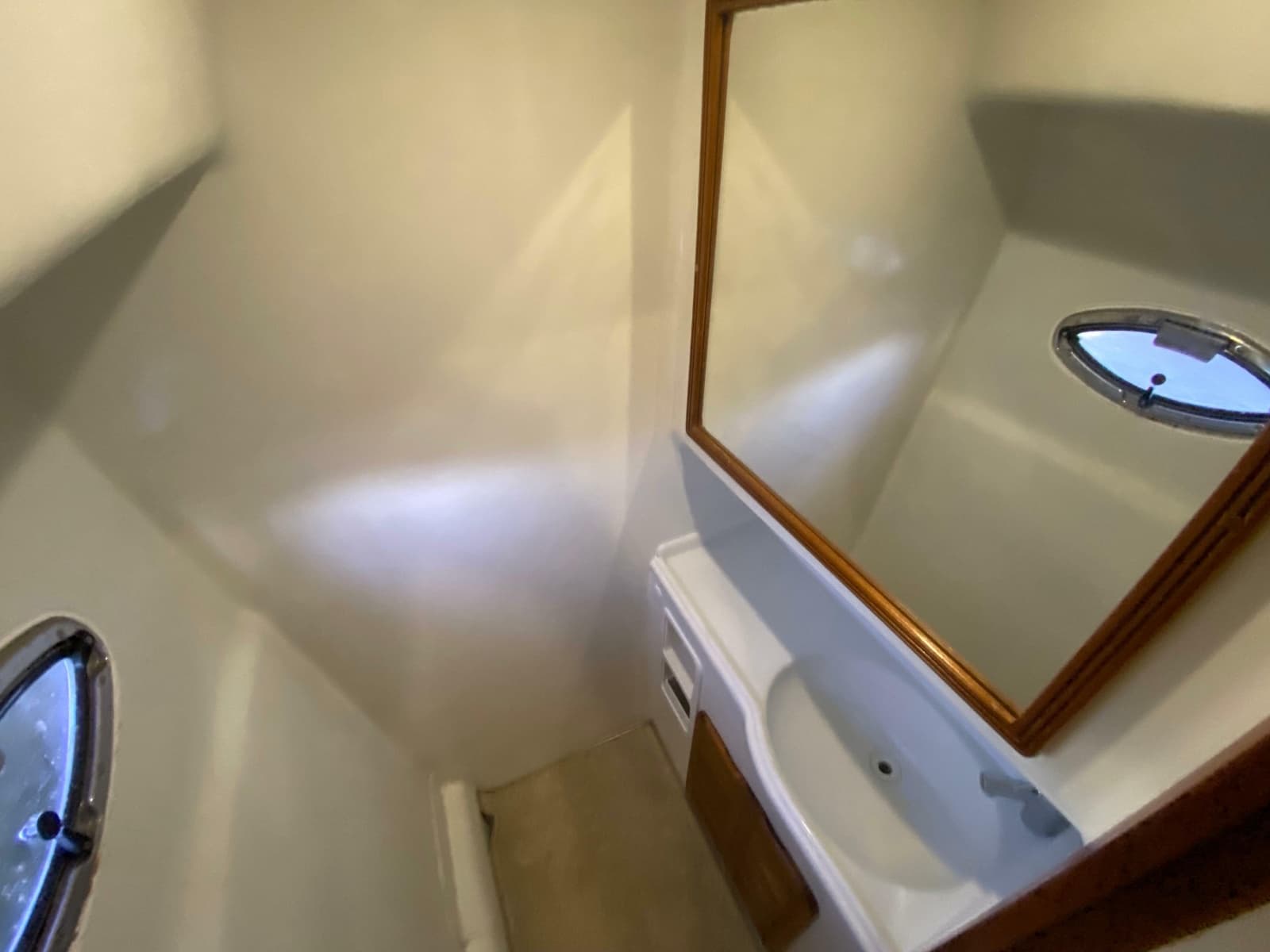 1995 Mares 58 Power Cat - Photo 71