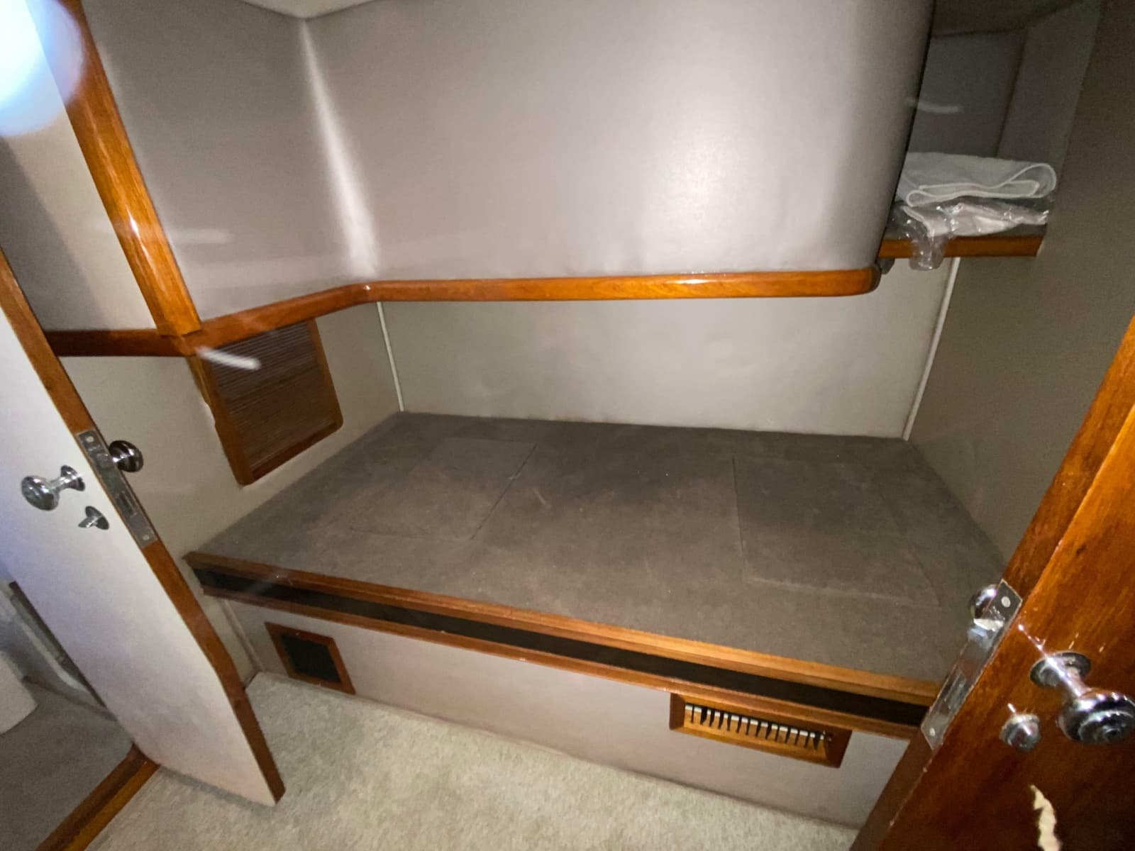 1995 Mares 58 Power Cat - Photo 68