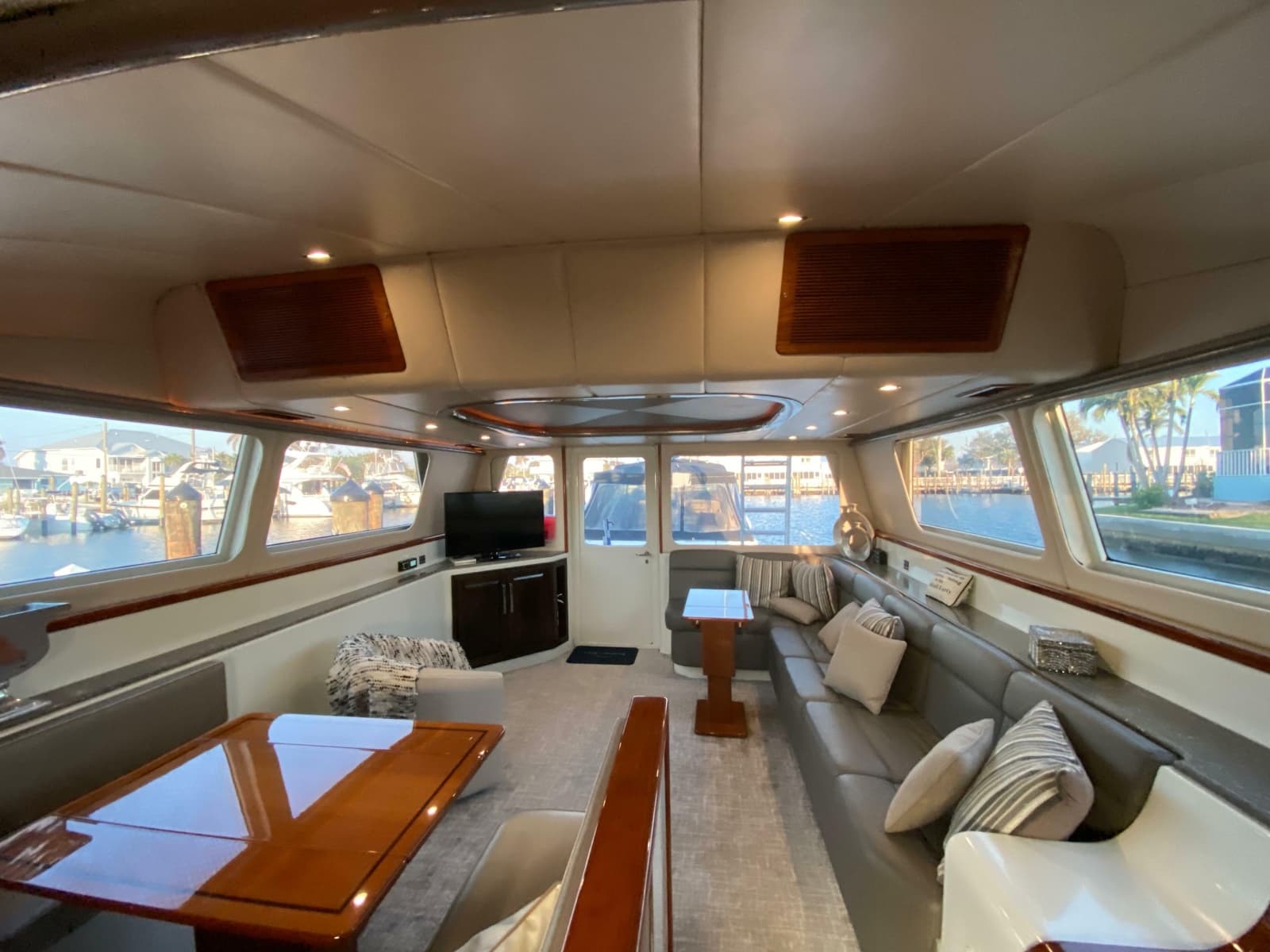 1995 Mares 58 Power Cat - Photo 74