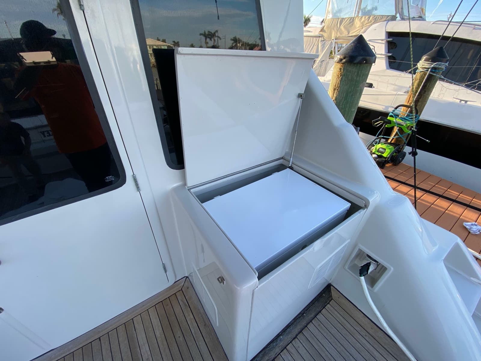 1995 Mares 58 Power Cat - Photo 25