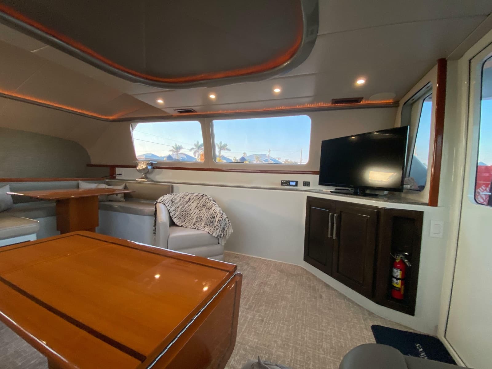1995 Mares 58 Power Cat - Photo 73