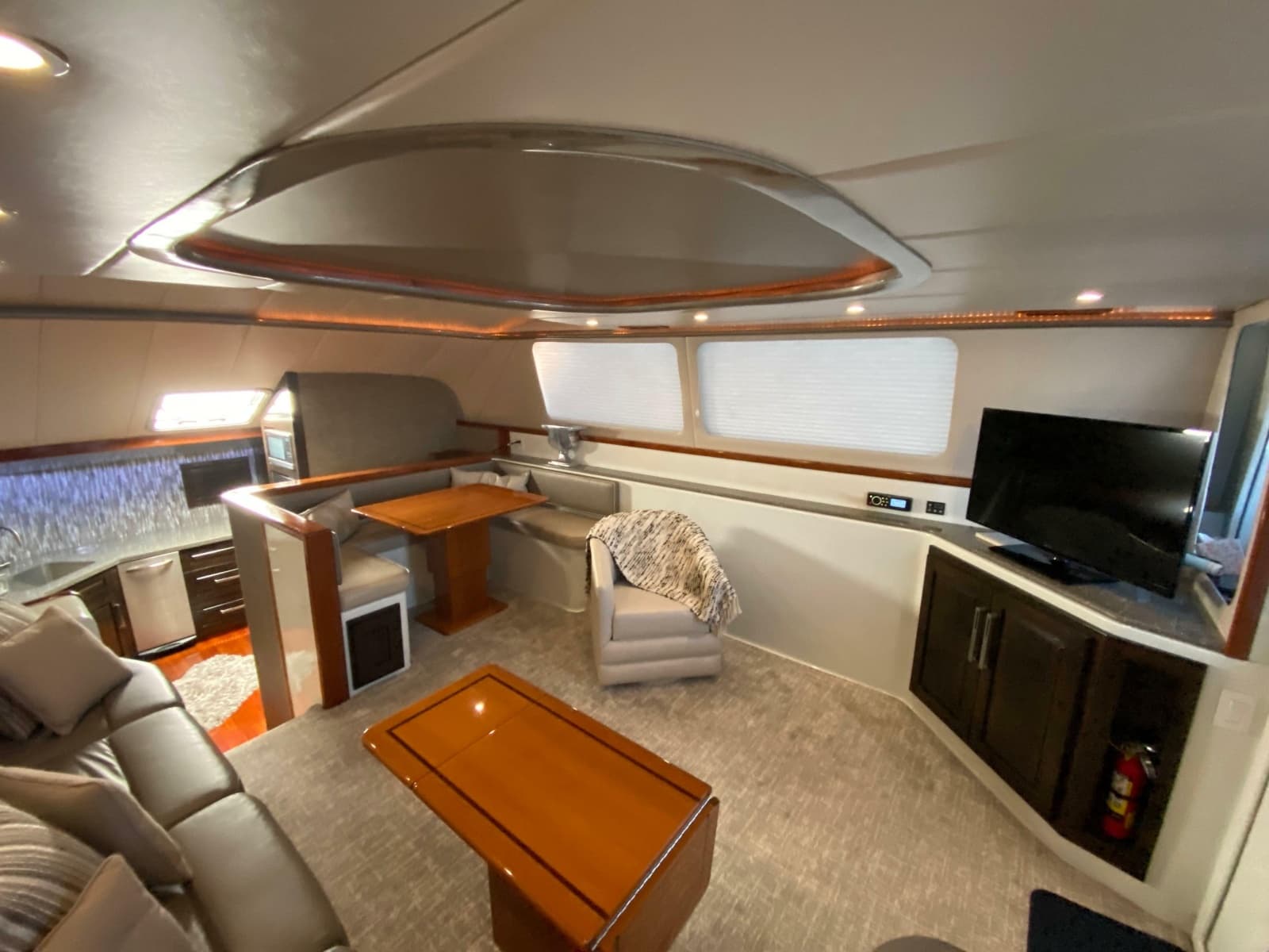 1995 Mares 58 Power Cat - Photo 33