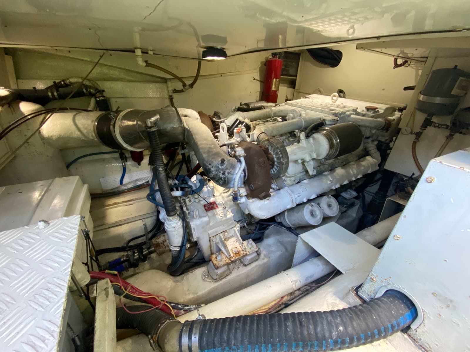 1995 Mares 58 Power Cat - Photo 75
