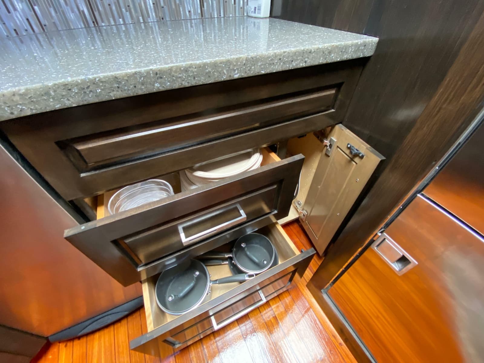 1995 Mares 58 Power Cat - Photo 45