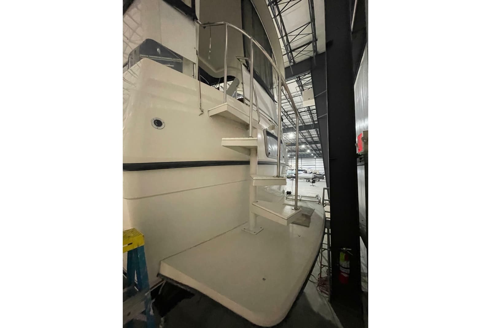 1994 Carver 370 Aft Cabin Motor Yacht - Photo 7