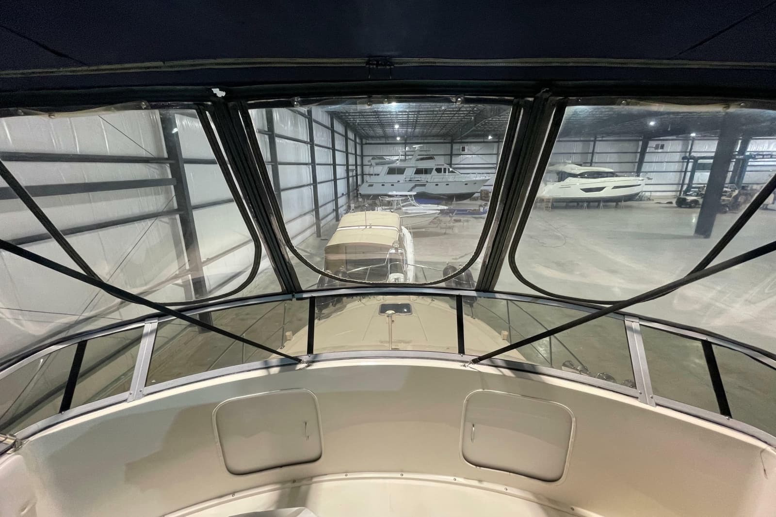 1994 Carver 370 Aft Cabin Motor Yacht - Photo 23